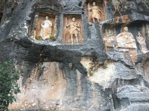 Mutlaka Görmeniz Gereken bir Miras “AdamKayalar”