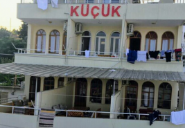 Küçük Pansiyon Akkum